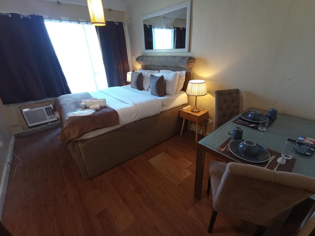 The Staycation - Serviced Rooms Manila Dış mekan fotoğraf